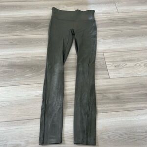 Spanx‎ Green Faux Leather Snakeskin Textured Highwaisted Leggings Size Small